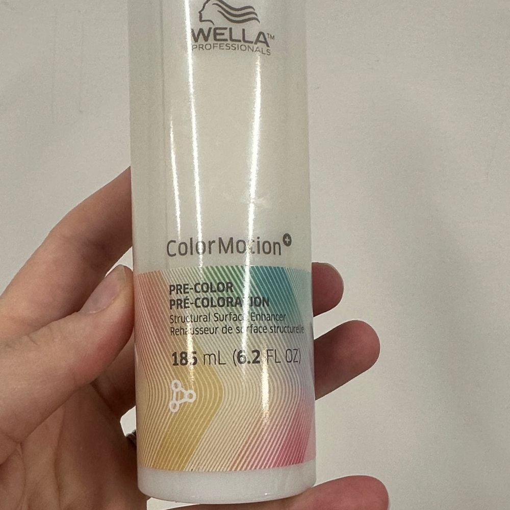 Wella ColorMotion Pre-Color Treatment  surface enhancer - Picture 4 of 4